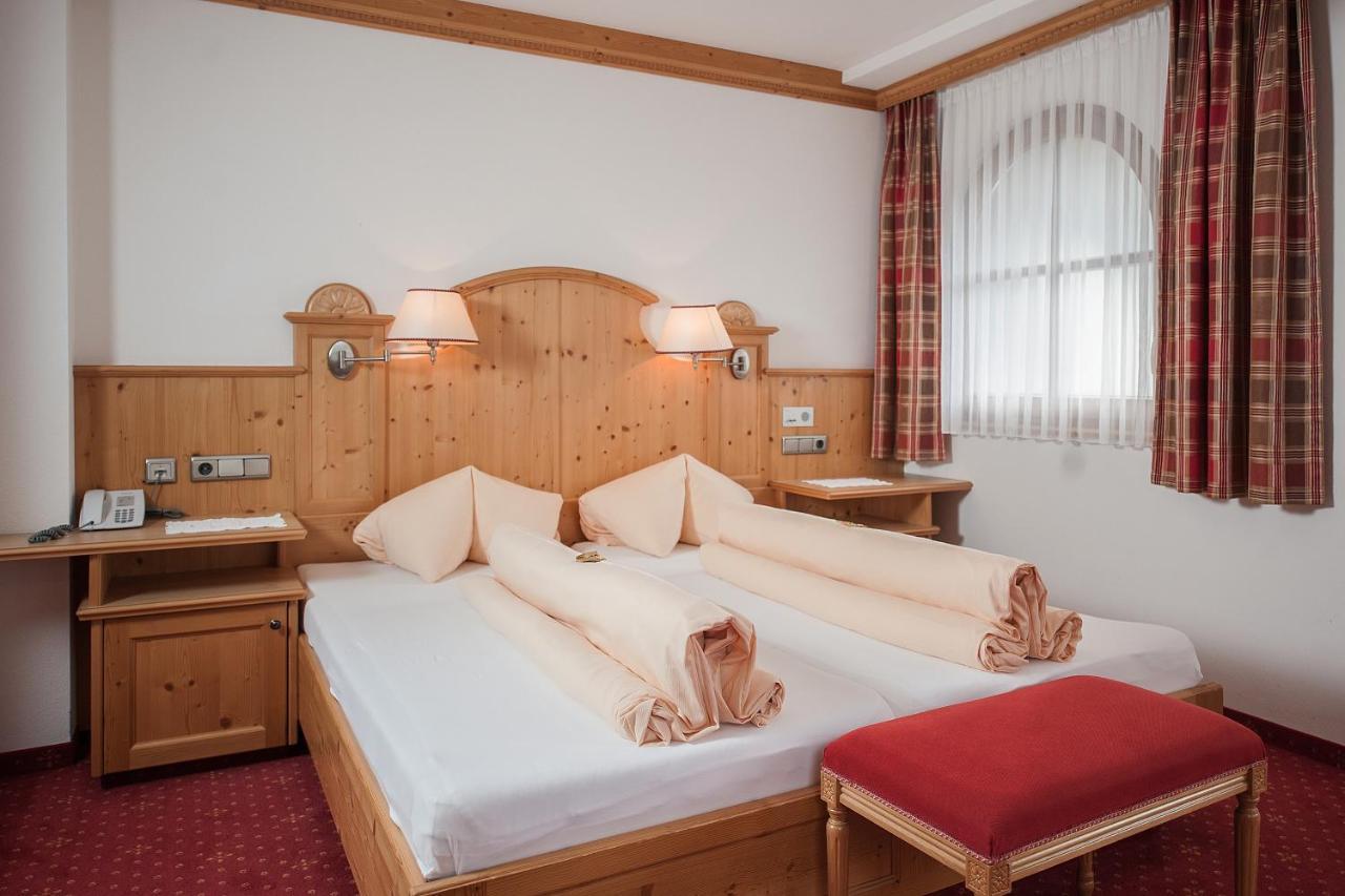 Hotel Dornauhof Finkenberg Rum bild