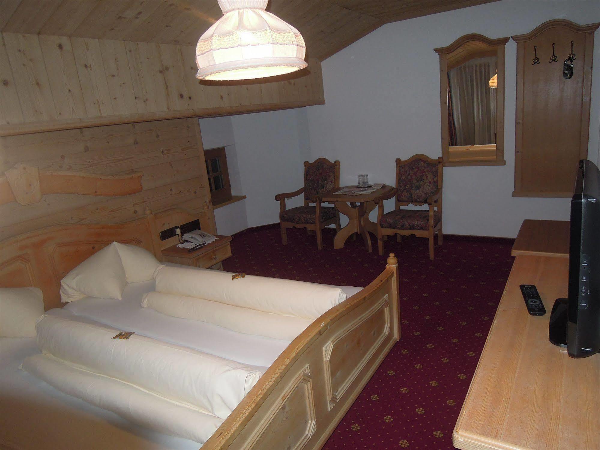 Hotel Dornauhof Finkenberg Exteriör bild