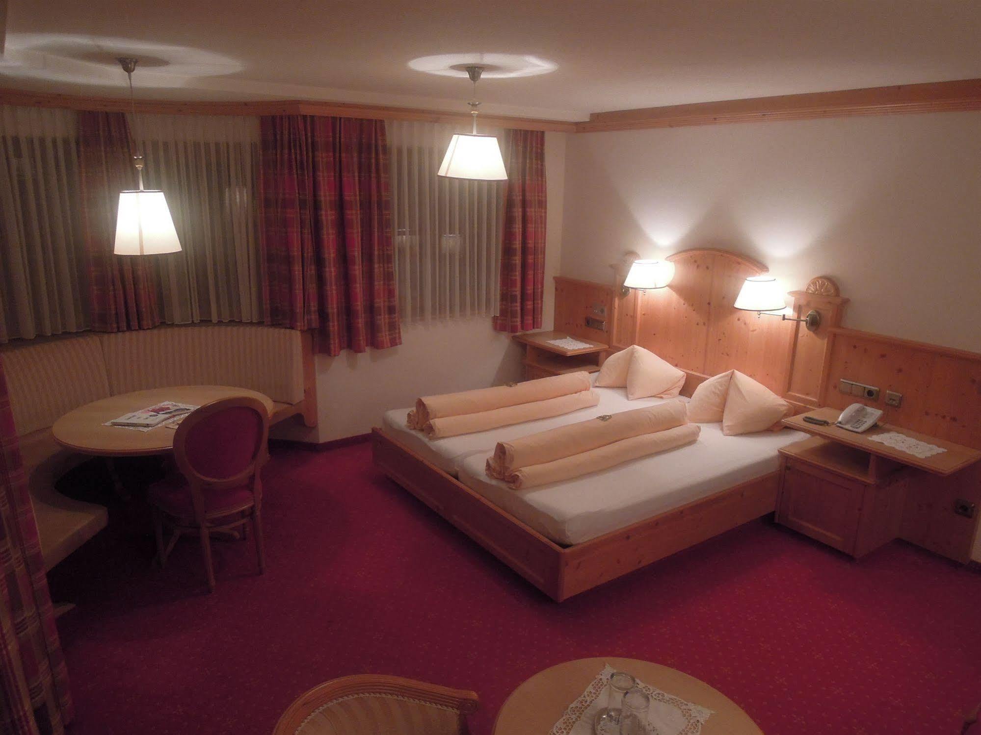 Hotel Dornauhof Finkenberg Exteriör bild